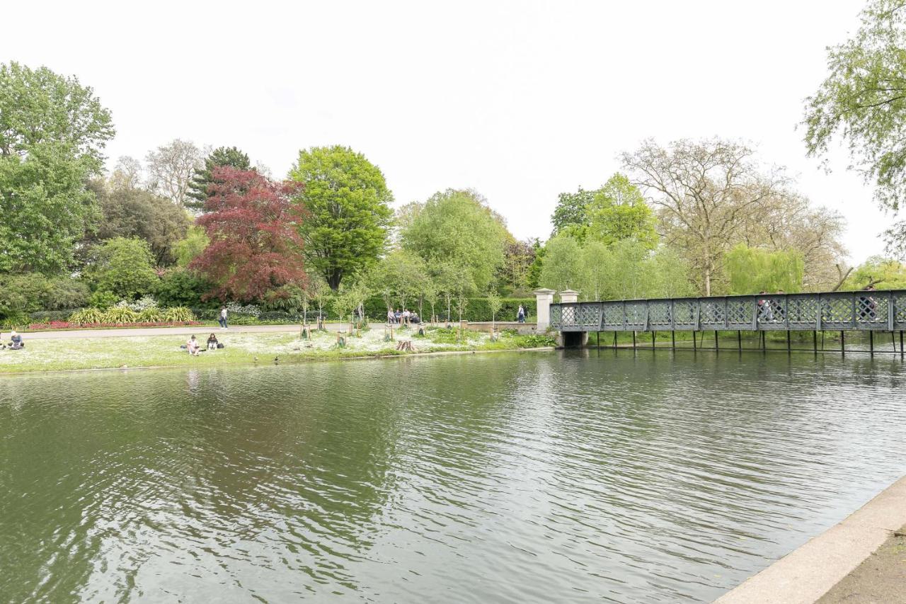 Light Filled Studio With View Of Regents Park Leilighet London Eksteriør bilde